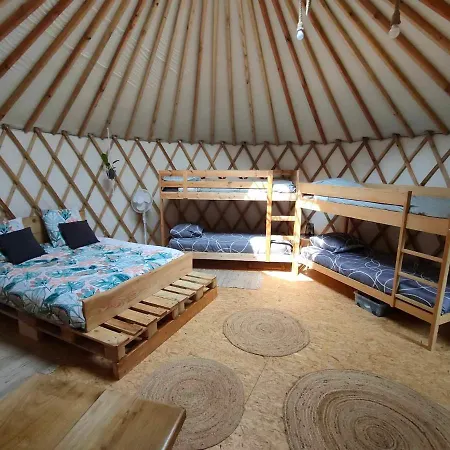 Luxury tent La Yourte Des Bibis Freland