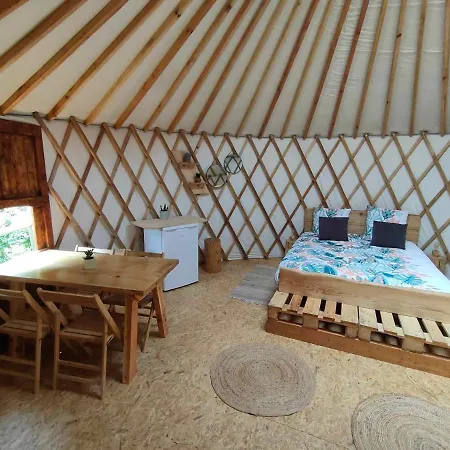 La Yourte Des Bibis * Fréland